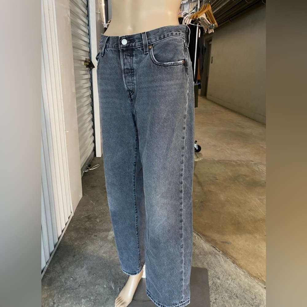 Levi's Authentic Vintage-Inspired Big E 501’s in Gray Wash Straight Leg. - Picture 5 of 11